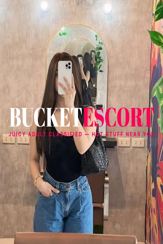 Call Girls in Ambience Island, Gurgaon 9220134599 Escorts Service